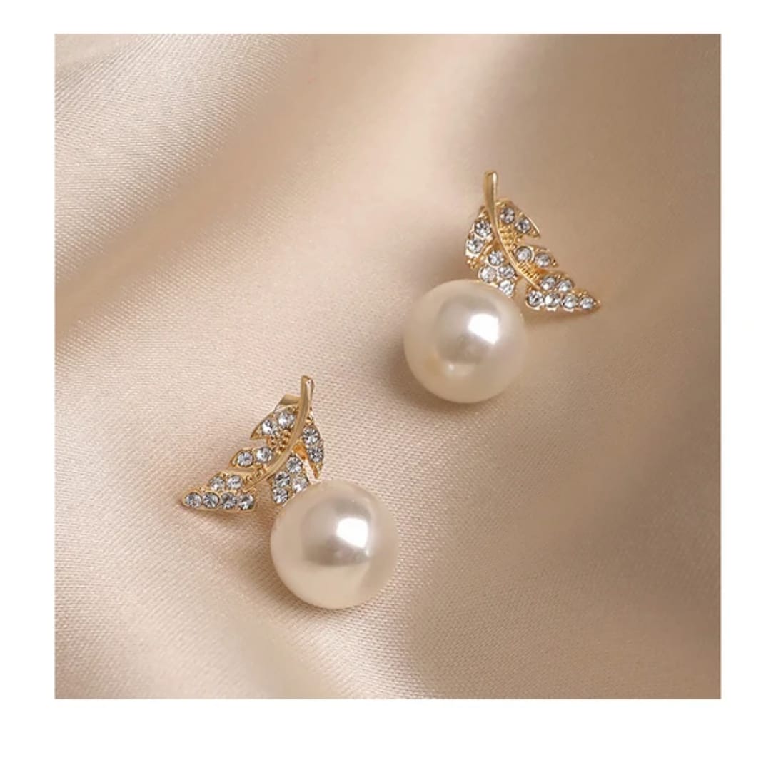 Pearl Studs